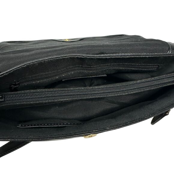 Etienne Agner Black Leather Shoulder Purse with Magnetic Close and Zip Pockets - Picture 8 of 8